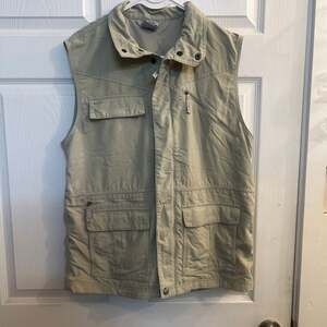 Columbia Mens Titanium Fishing Hiking Vest Beige Size M